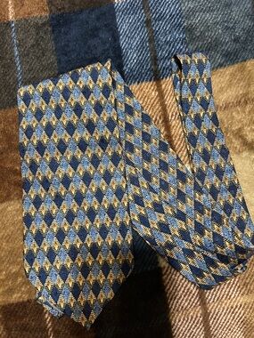 Moda Blue and Gold Diamond-Pattern Men's Tie